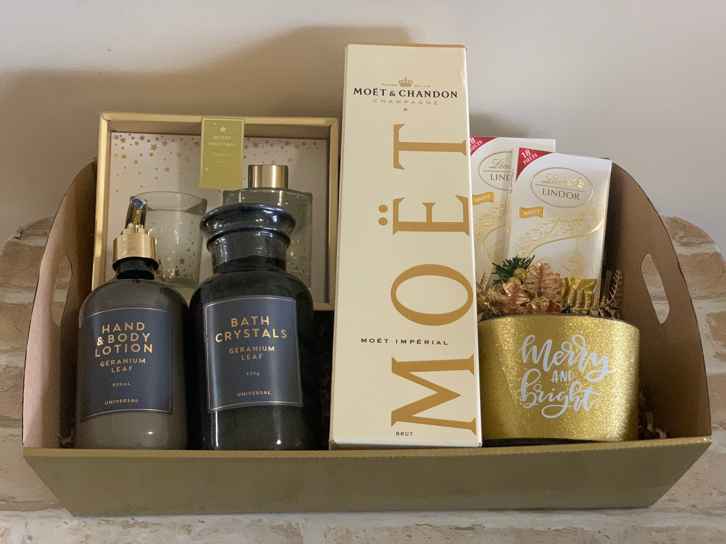Merry & Bright Christmas Box