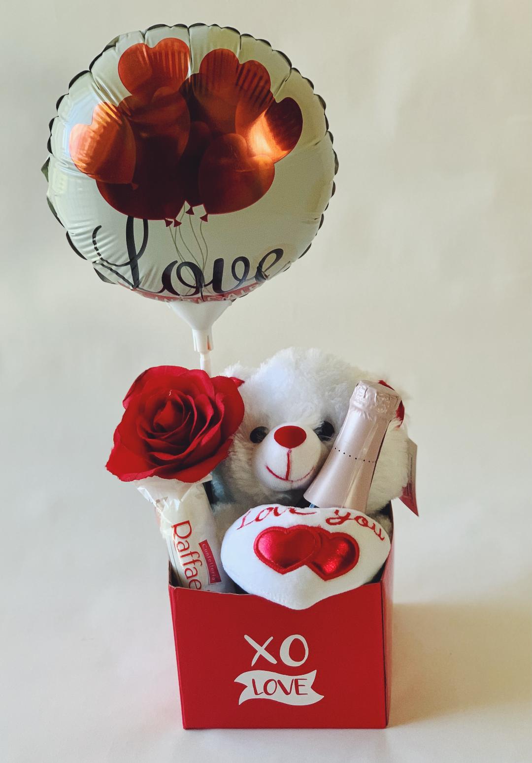 Kisses & Hugs Box
